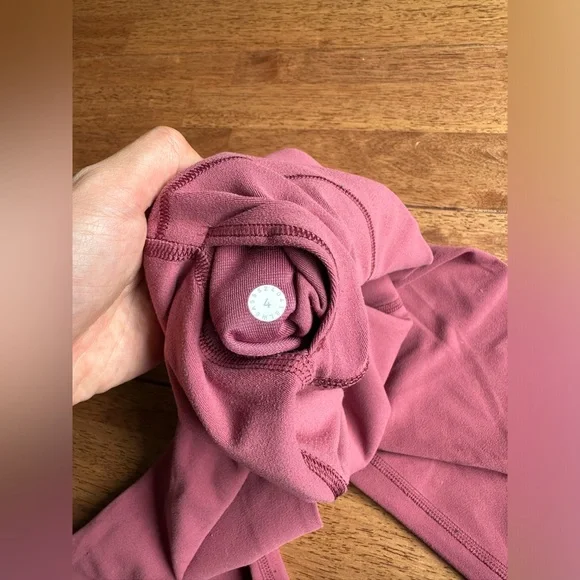 Lululemon Align crop 21” in Misty Merlot (pink) - Size 4 - Picture 14 of 14
